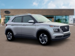 Hyundai Venue SEL FWD 2026