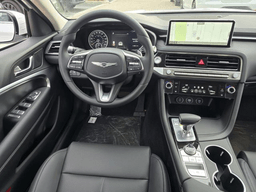 Genesis G70 2.5T RWD 2026