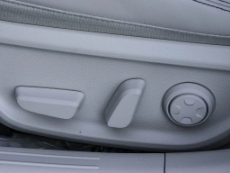 Genesis G70 2.5T Prestige RWD 2026