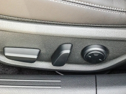 Genesis G70 2.5T Prestige RWD 2026