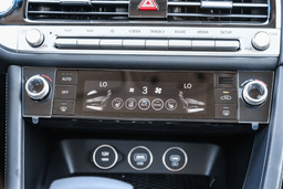 Genesis G70 2.5T AWD 2026