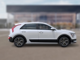 Kia Niro LX FWD 2026