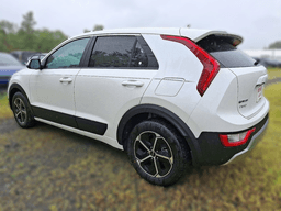 Kia Niro LX FWD 2025
