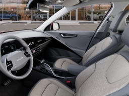 Kia Niro SX Touring FWD 2026