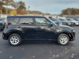 Kia Soul LX FWD 2025