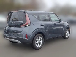 Kia Soul LX FWD 2025