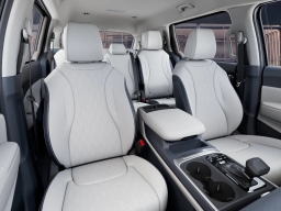 Kia Carnival EX FWD 2026