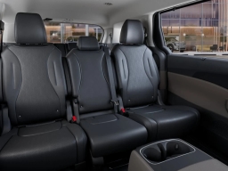 Kia Carnival EX FWD 2026