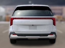 Kia Carnival EX FWD 2025