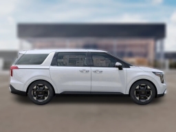 Kia Carnival EX FWD 2025