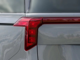 Kia Carnival Hybrid SX FWD 2026