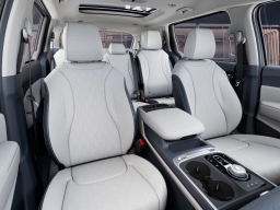 Kia Carnival Hybrid SX FWD 2026