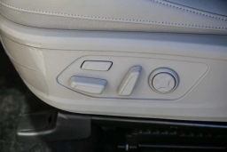 Kia Sorento Plug-In Hybrid X-Line SX Prestige AWD 2026