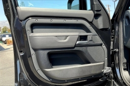 Land Rover Defender X-Dynamic SE 110 P500 2026