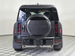 Land Rover Defender X-Dynamic SE 130 P400 2025