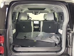 Land Rover Defender X-Dynamic SE 130 P400 2025