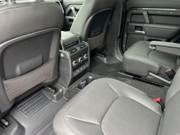 Land Rover Defender X-Dynamic SE 130 P400 2025