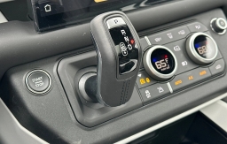 Land Rover Defender X-Dynamic SE 130 P400 2025