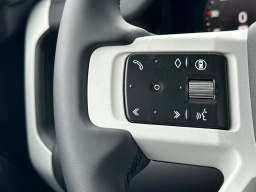 Land Rover Defender X-Dynamic SE 130 P400 2025