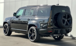 Land Rover Defender V8 130 P500 2025