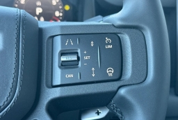Land Rover Defender V8 130 P500 2025