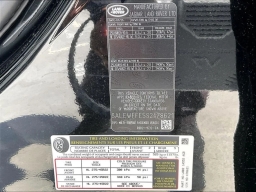 Land Rover Defender V8 130 P500 2025