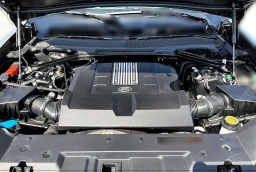 Land Rover Defender V8 130 P500 2025