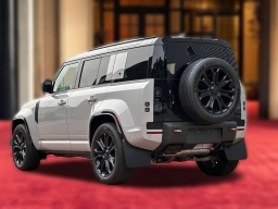 Land Rover Defender OCTA 110 P635 2026