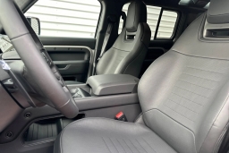 Land Rover Defender OCTA 110 P635 2026