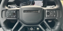 Land Rover Defender OCTA 110 P635 2026