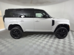 Land Rover Defender OCTA 110 P635 2026