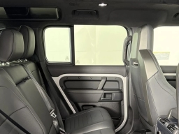 Land Rover Defender OCTA 110 P635 2026