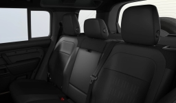 Land Rover Defender OCTA Black 110 P635 2026