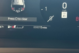 Land Rover Defender OCTA Black 110 P635 2026