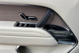 Land Rover Range Rover Autobiography P530 LWB 7 Seat 2026