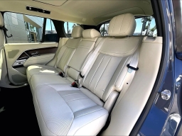 Land Rover Range Rover SE P550e SWB 2026