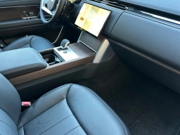 Land Rover Range Rover SE P550e SWB 2026