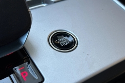 Land Rover Range Rover SE P550e SWB 2026