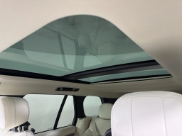 Land Rover Range Rover SE P400 SWB 2026