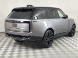 Land Rover Range Rover SE P400 SWB 2026