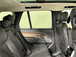 Land Rover Range Rover SE P400 SWB 2026