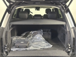 Land Rover Range Rover SE P400 SWB 2026