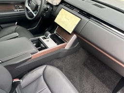 Land Rover Range Rover SE P400 SWB 2026