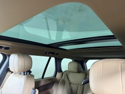 Land Rover Range Rover SE P400 SWB 2026