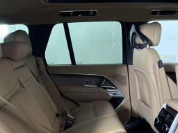 Land Rover Range Rover SE P400 SWB 2026