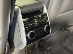 Land Rover Range Rover SE P400 SWB 2026