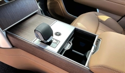 Land Rover Range Rover SE P400 SWB 2026