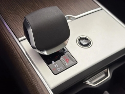 Land Rover Range Rover SE P400 SWB 2026