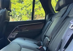 Land Rover Range Rover SE P400 SWB 2026