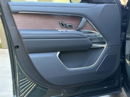 Land Rover Range Rover SE P400 SWB 2026